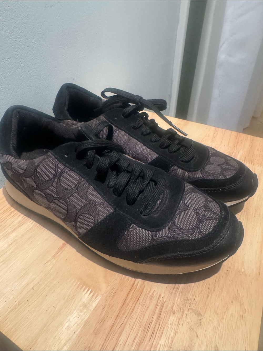 Coach Signature Jacquard Black Gray Low-Top Sneakers Women’s Size 10